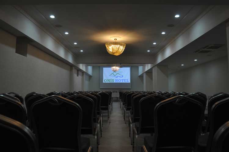 Onis Hotel
