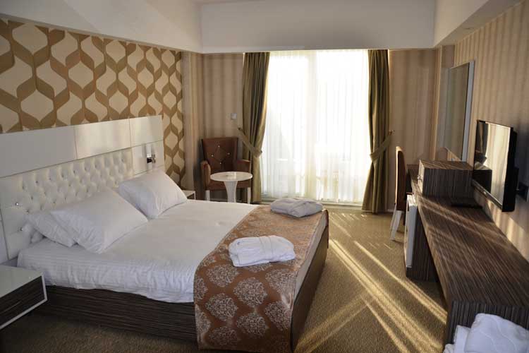 Onis Hotel