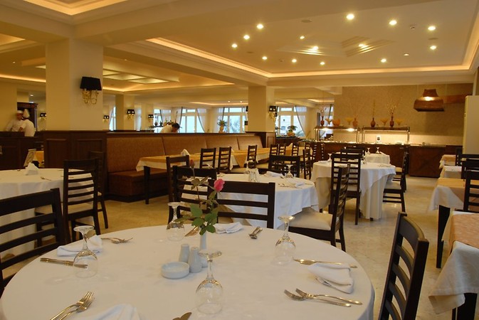 Oscar Resort Hotel