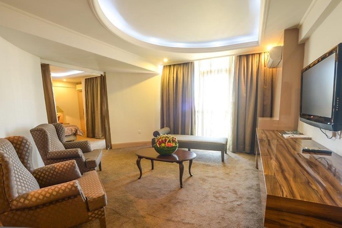 Oscar Resort Hotel