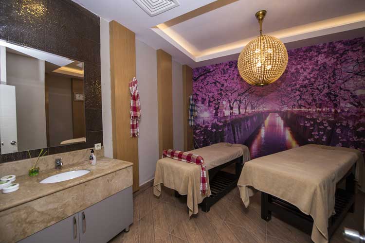 Palm World Resort & Spa