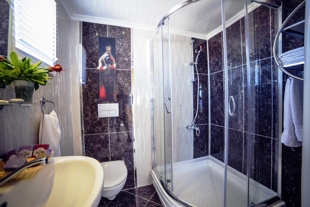 Peace Boutique Hotel