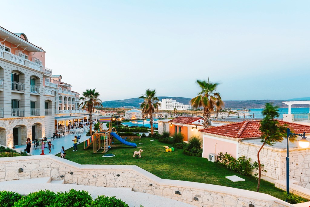 Porto Beach Resort Exclusive