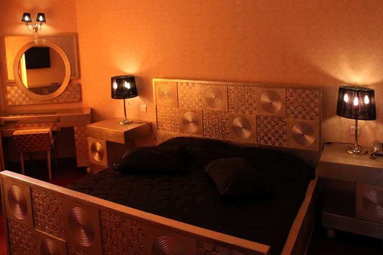 Rena Hotel