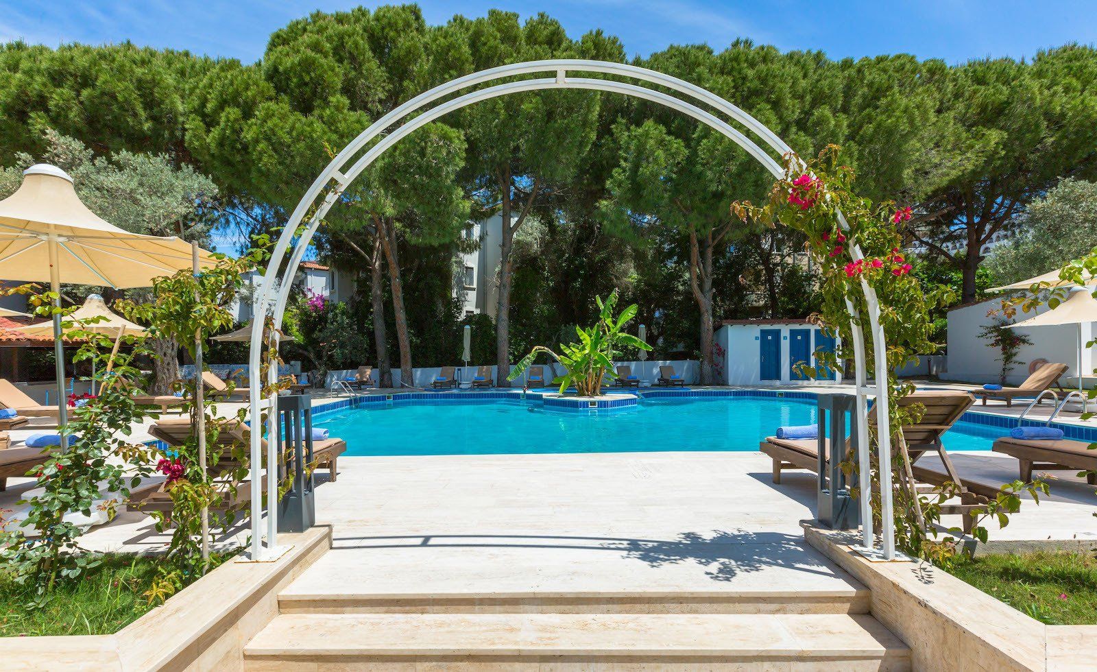 Risus Garden Marina Hotel