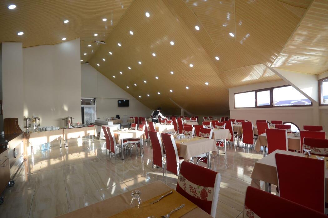 Royal Özçelik Otel