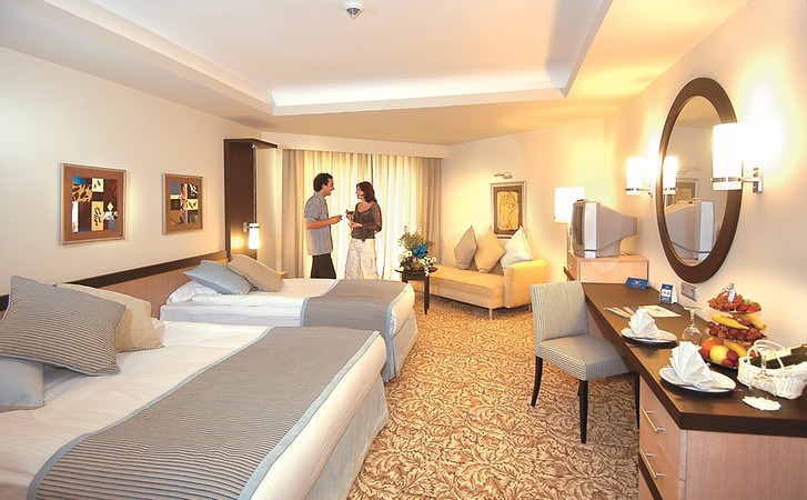 Royal Wings Hotel