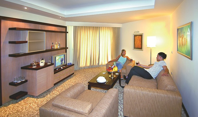 Royal Wings Hotel