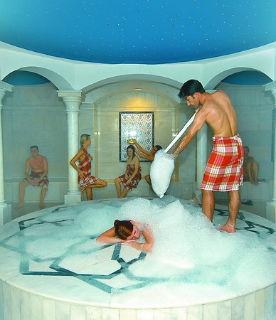 Royal Wings Hotel