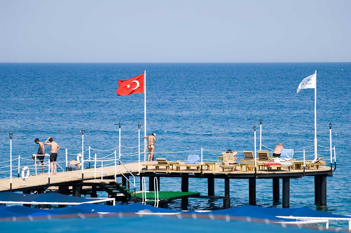 Sailor's Beach Club