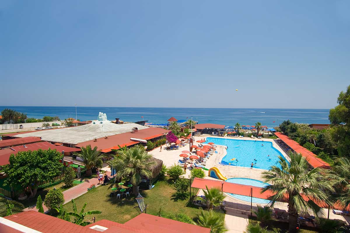 Sailor's Beach Club
