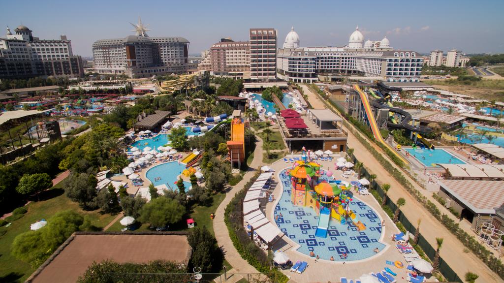 Saturn Palace Resort