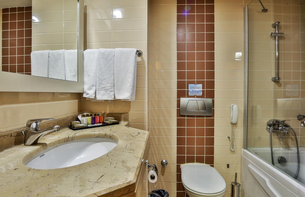 Saturn Palace Resort