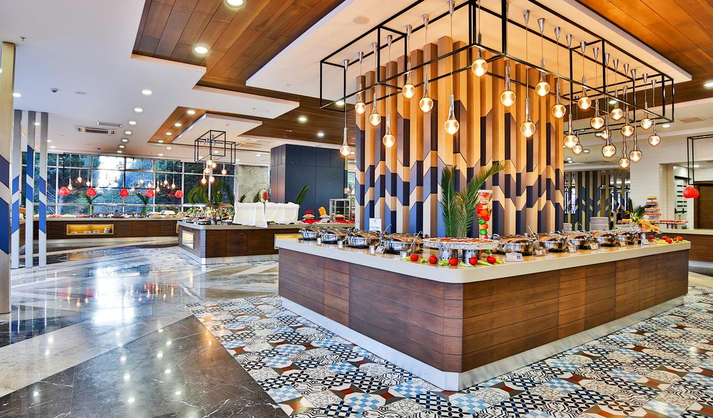 Saturn Palace Resort