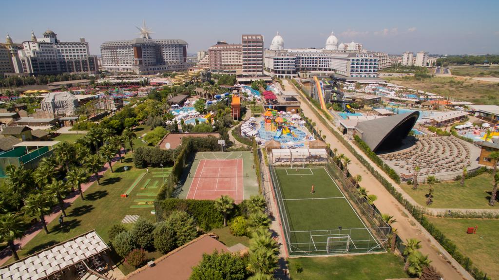 Saturn Palace Resort