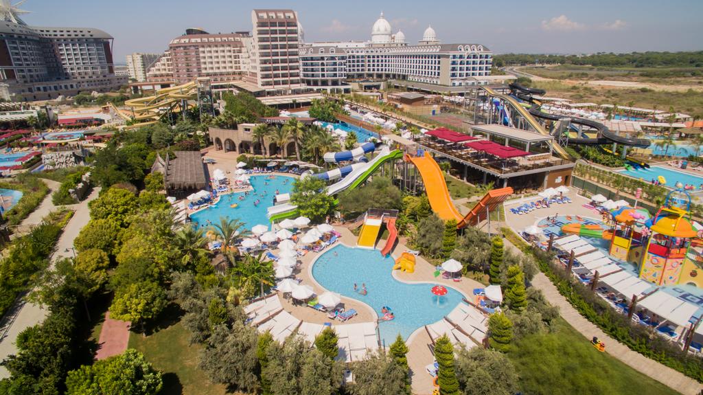 Saturn Palace Resort