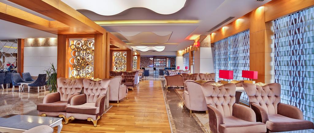 Saturn Palace Resort