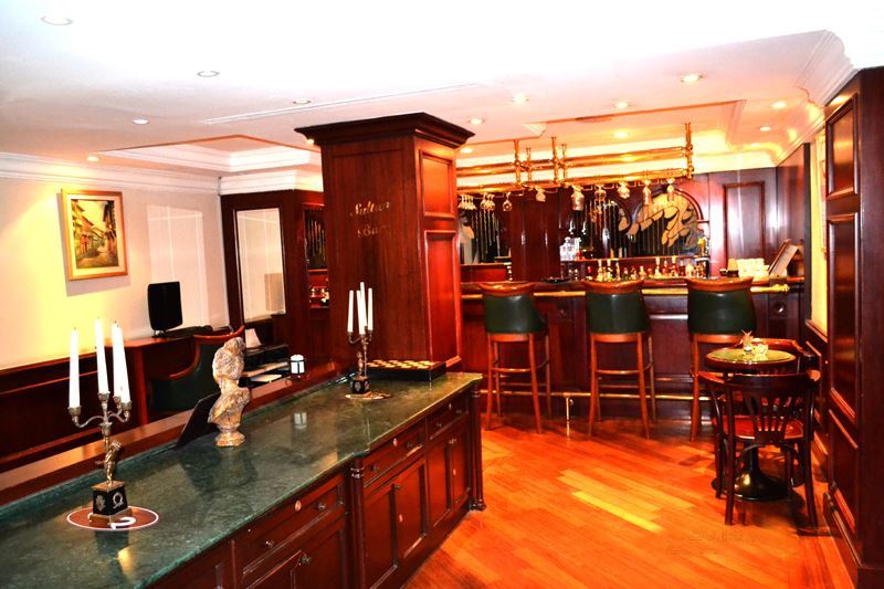 Seres Hotel