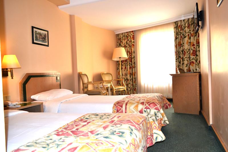 Seres Hotel