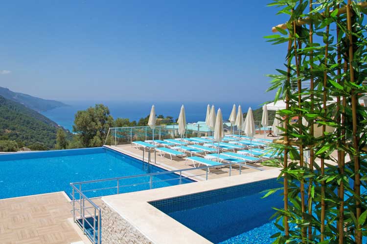 Sertil Deluxe Hotel