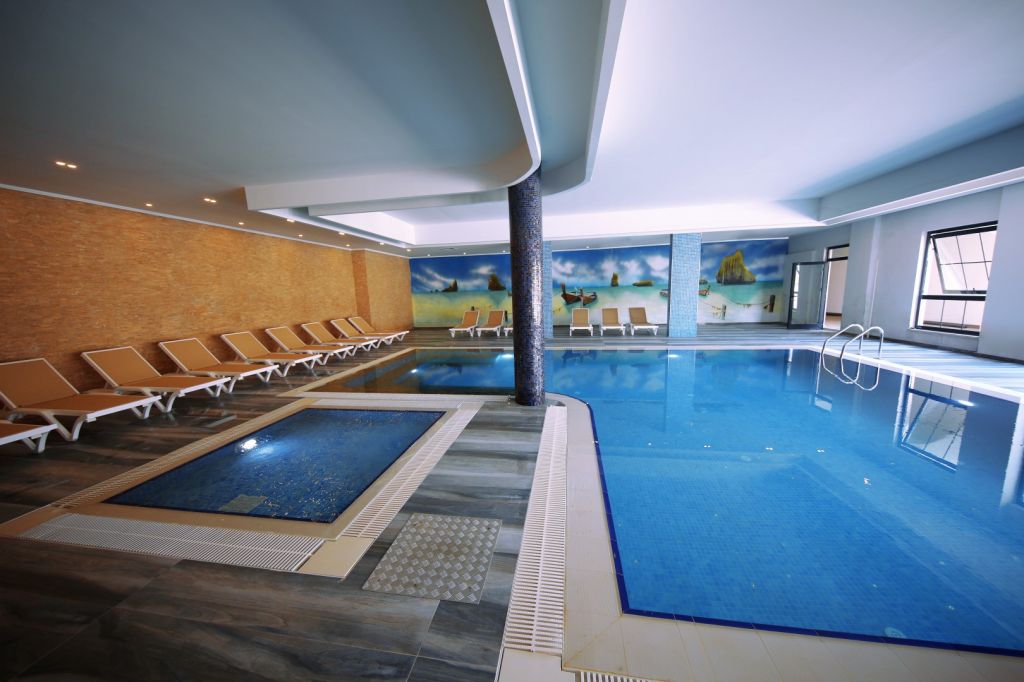 Sey Beach Hotel & Spa