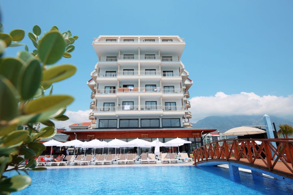Sey Beach Hotel & Spa