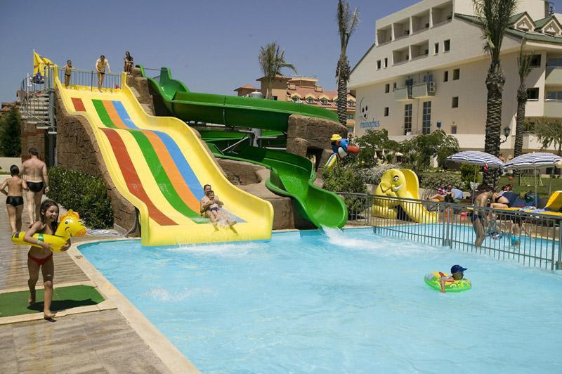 Side Brezee Hotel
