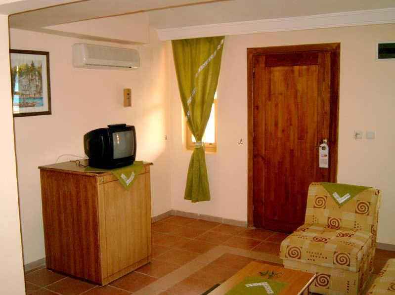 Side Life Hotel