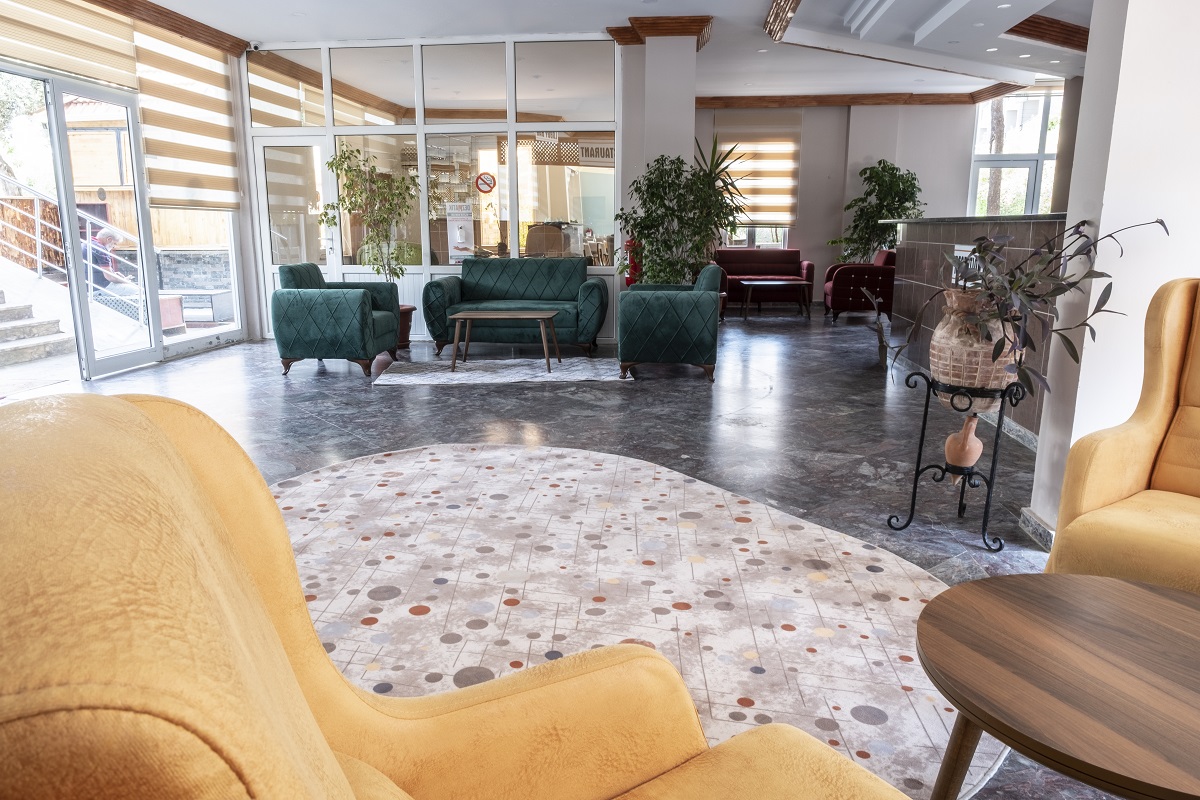 Side Spring Hotel