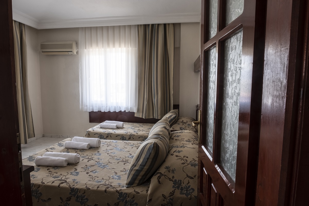 Side Spring Hotel