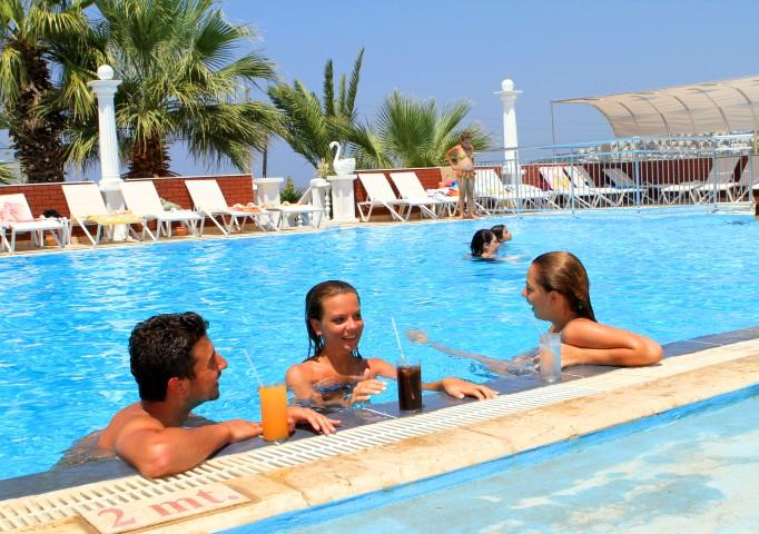 Sun And Sea Beach Hotel