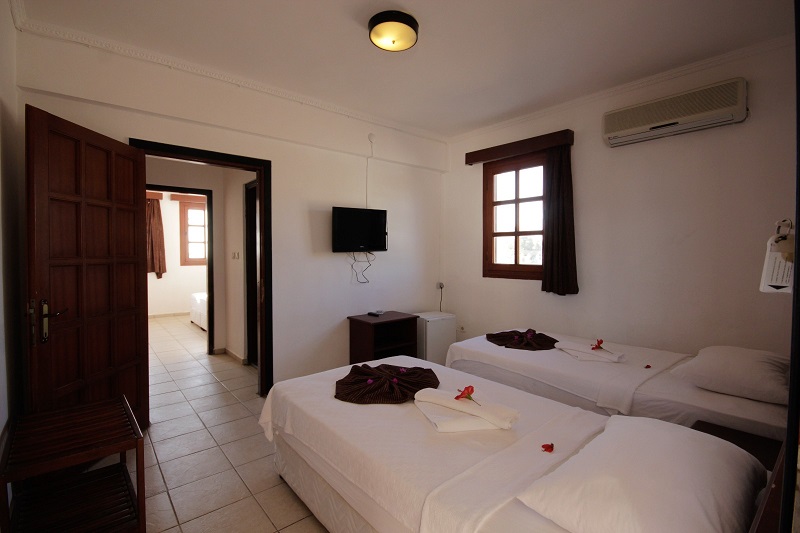 Sun And Sea Beach Hotel