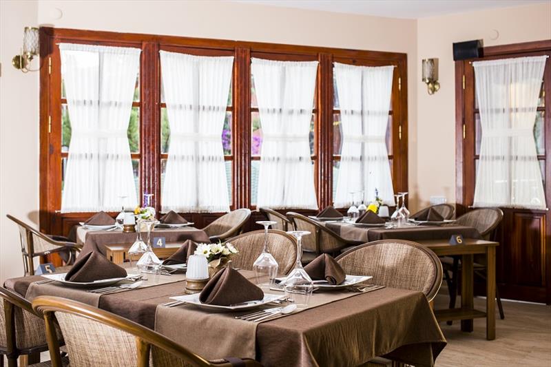 Sun City Hotel & Beach Club