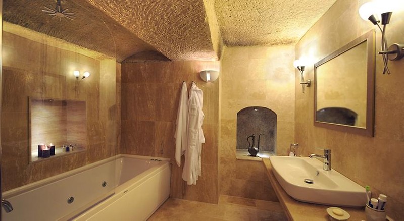 Tafonı Cave Hotel