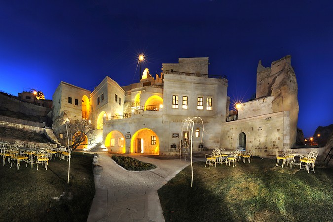 Tafonı Cave Hotel