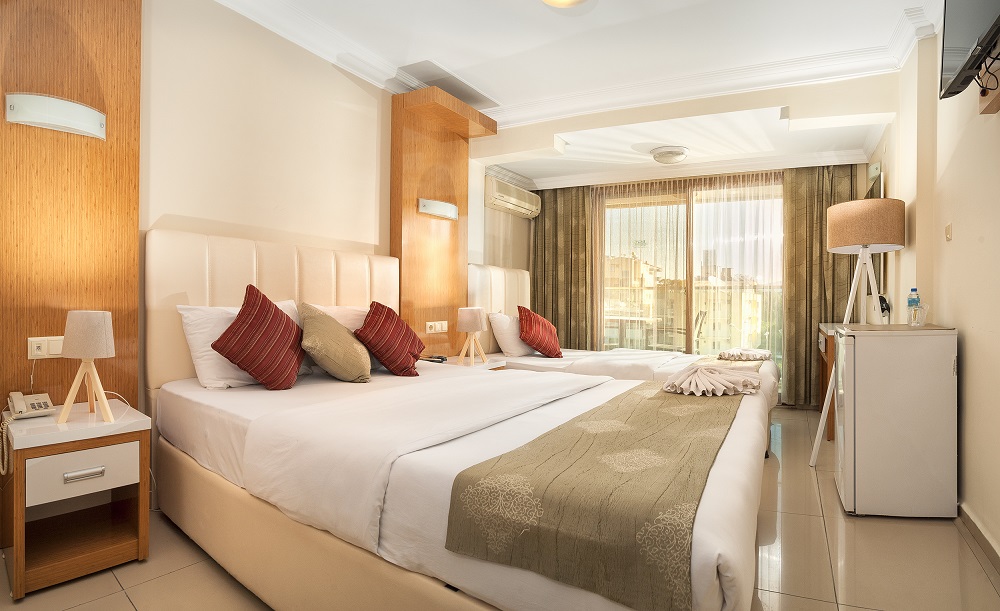 Temple Miletos Hotel