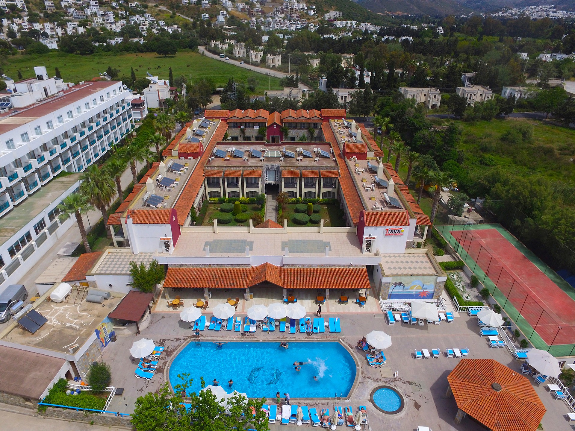 Tiana Beach Hotel