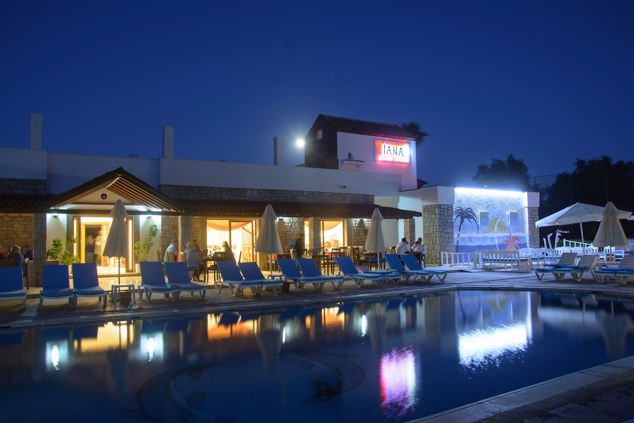 Tiana Beach Hotel
