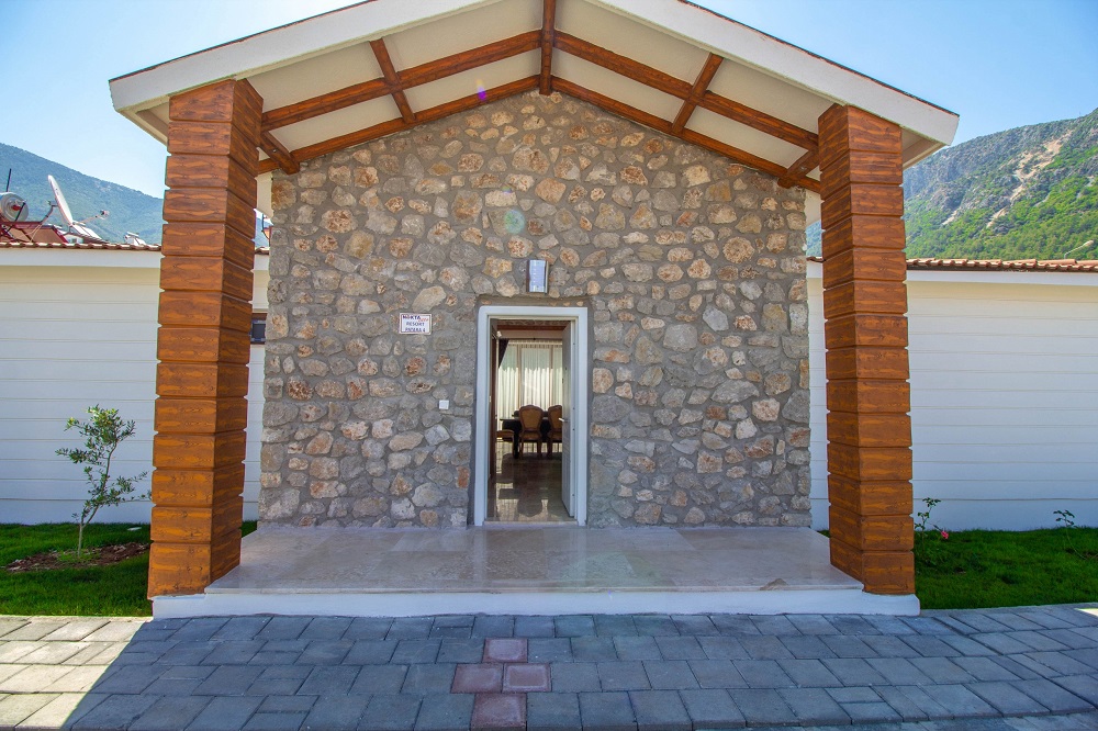 Tlos Villa