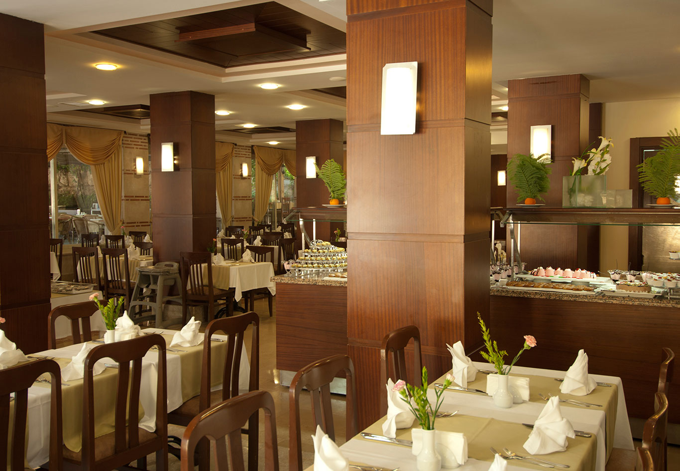 Trendy Side Beach Hotels