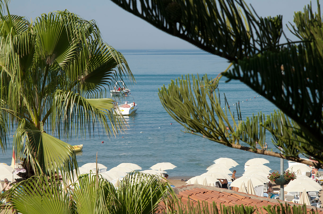 Trendy Side Beach Hotels