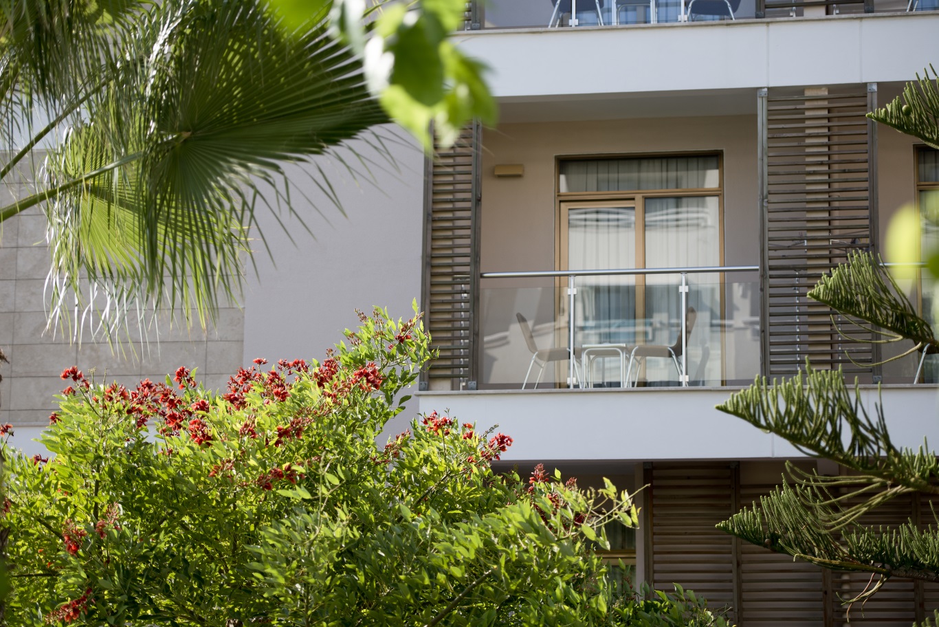 Trendy Side Beach Hotels