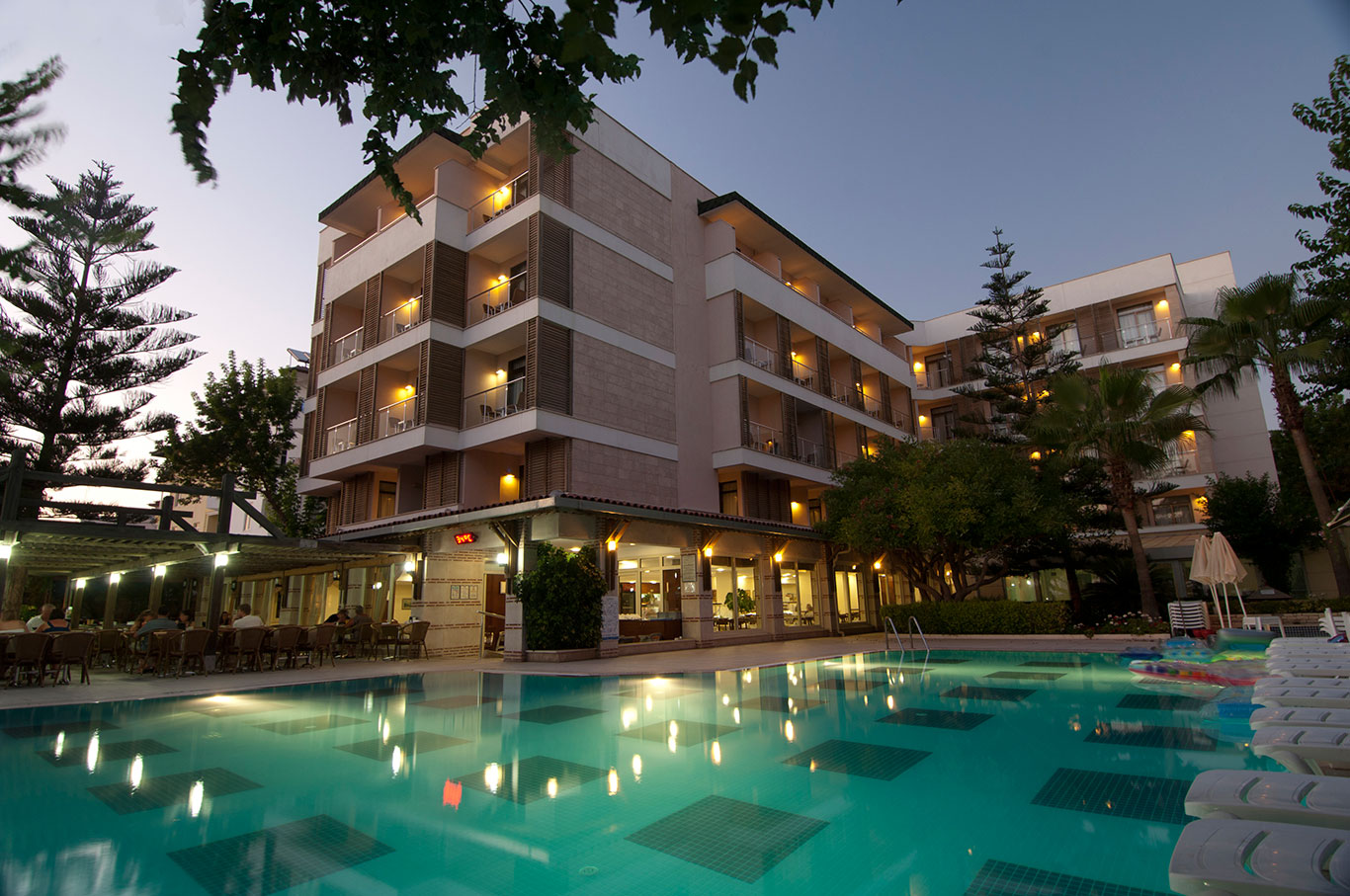 Trendy Side Beach Hotels