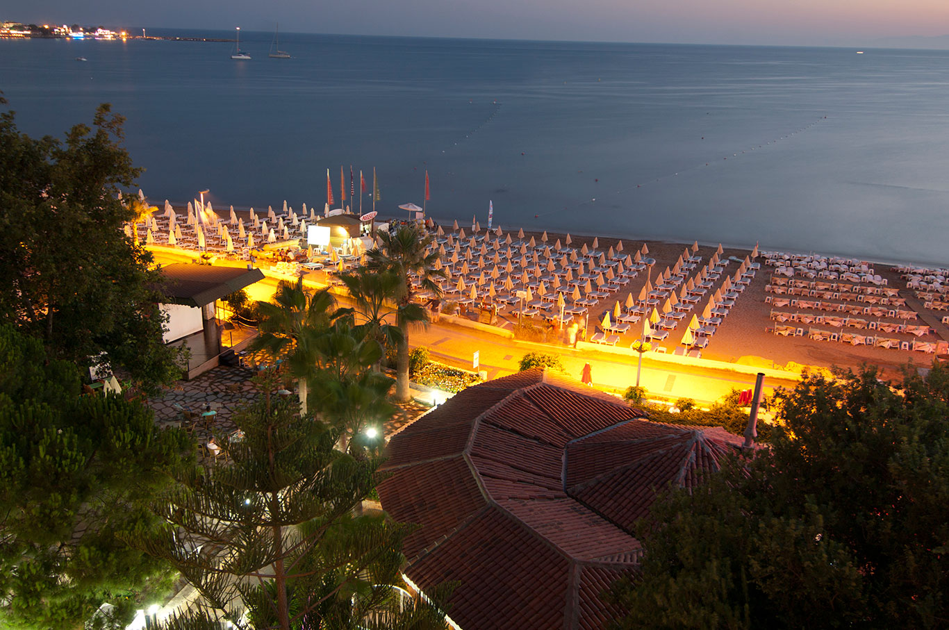 Trendy Side Beach Hotels