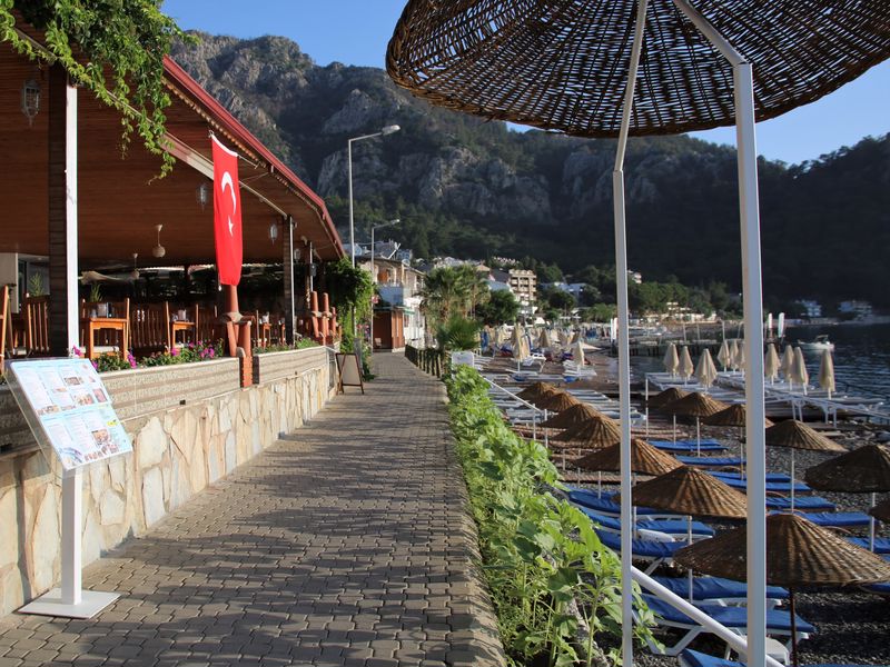 Zeybek Beach Hotel
