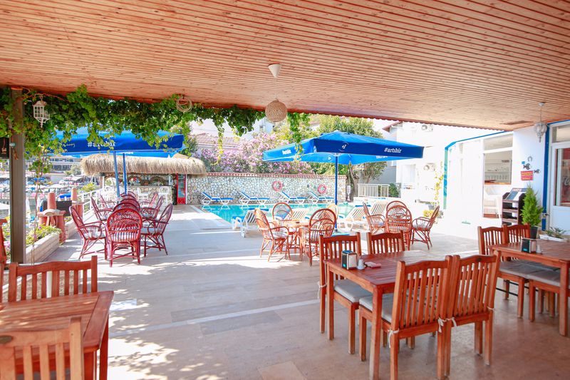 Zeybek Beach Hotel