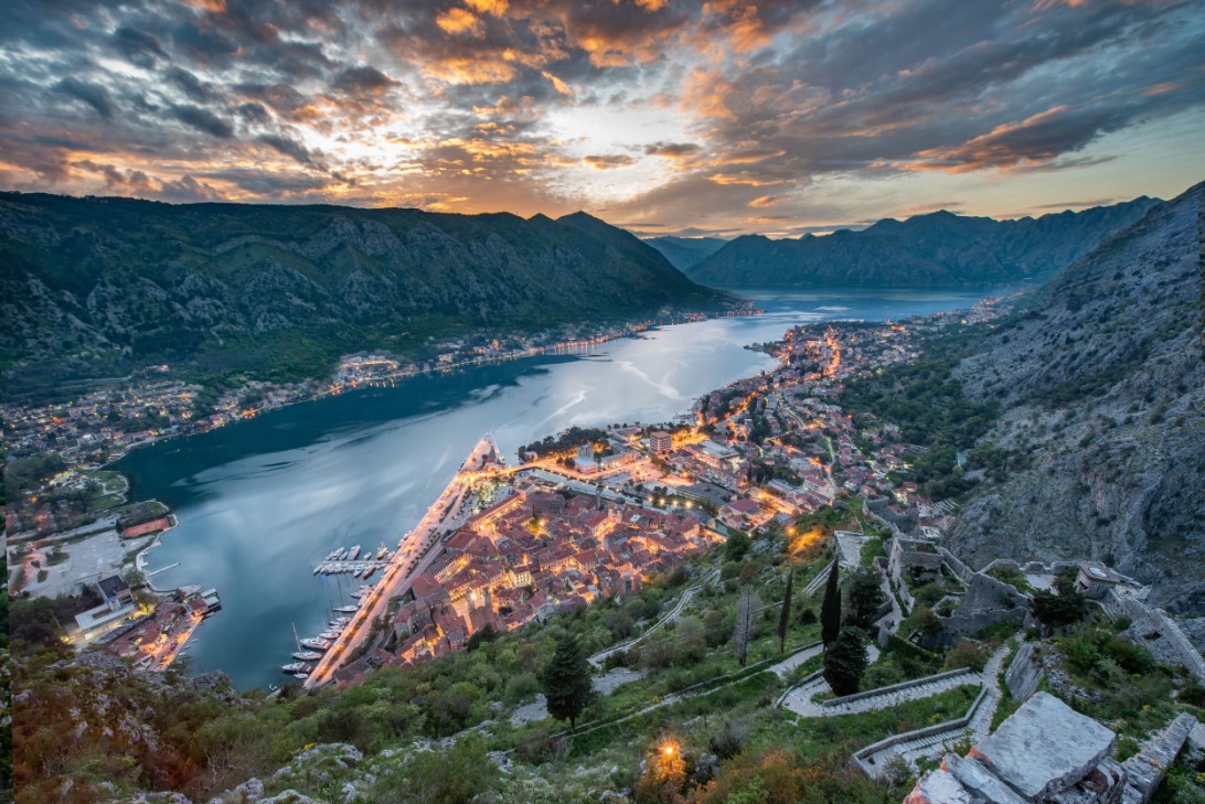 Budva Rüyası Turu(THY) (Öğlen Gidiş-Akşam Dönüş)