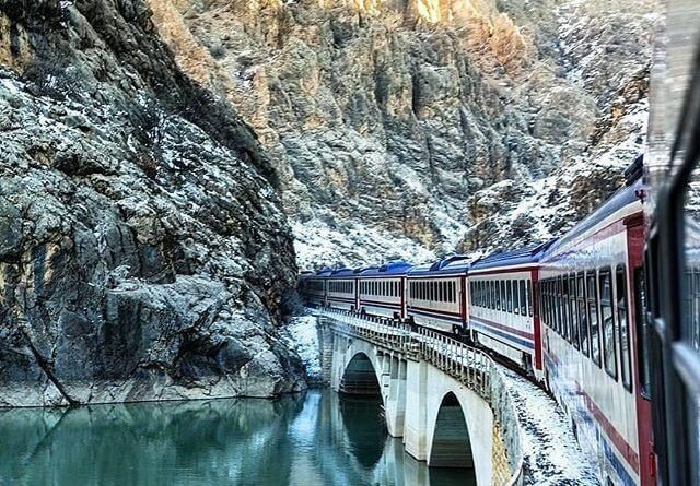 Doğu Ekspresi Yataklı Vagon Kars ve Van Turu / Tren Gidiş Uçak Dönüş