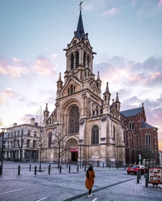 Grand Benelux & Paris & Alsace ve İsviçre Turu BSL-AMS