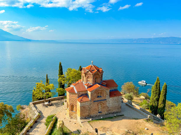 Vizesiz İzmir Hareketli Uçaklı Balkan Masalı Turu (Ekstra Turlar Dahil) 7 Gece